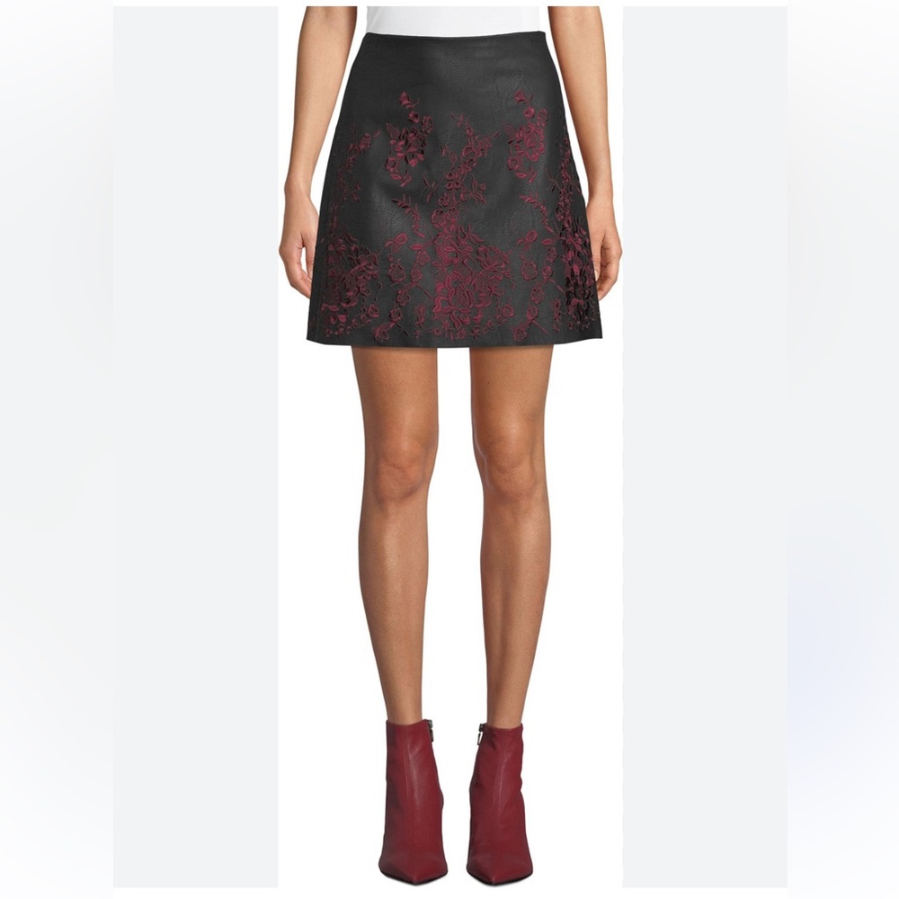 Club Monaco
Broidie Floral Faux-Leather Short Skirt